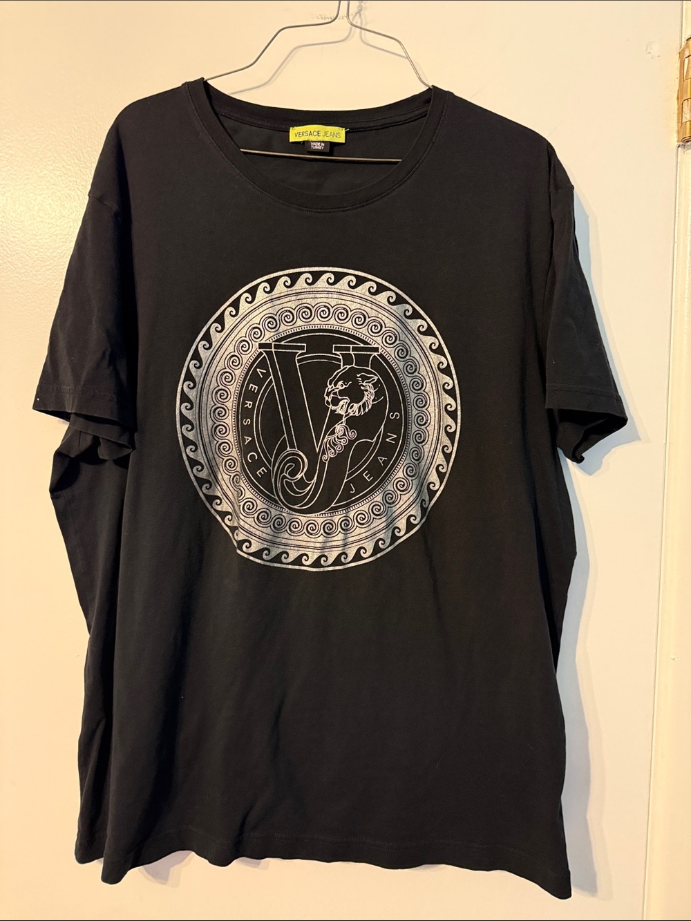 Versace Jeans Collection Black T-Shirt with Silver Medallion Logo size XL